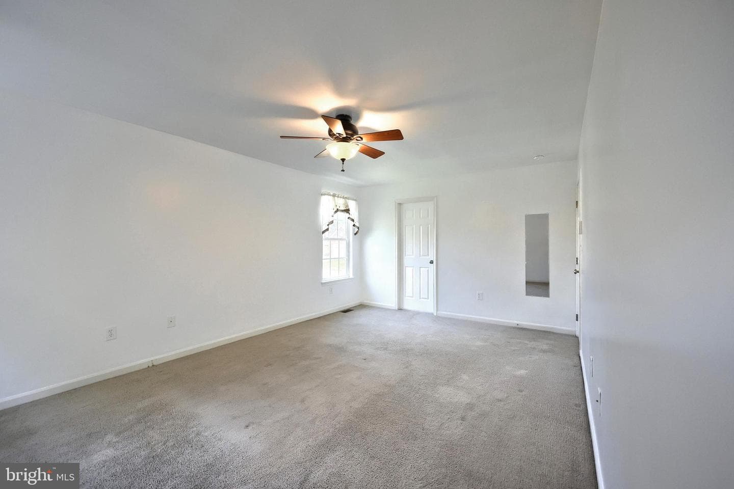 425 Lakeview Drive photo 38