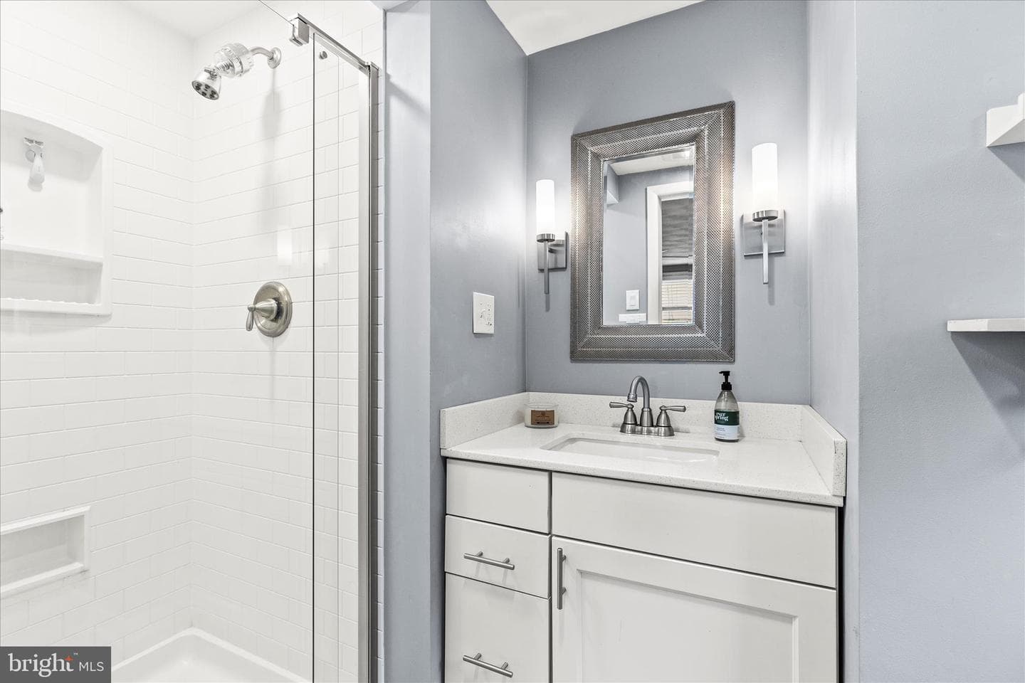3126 Skylight Drive E photo 26