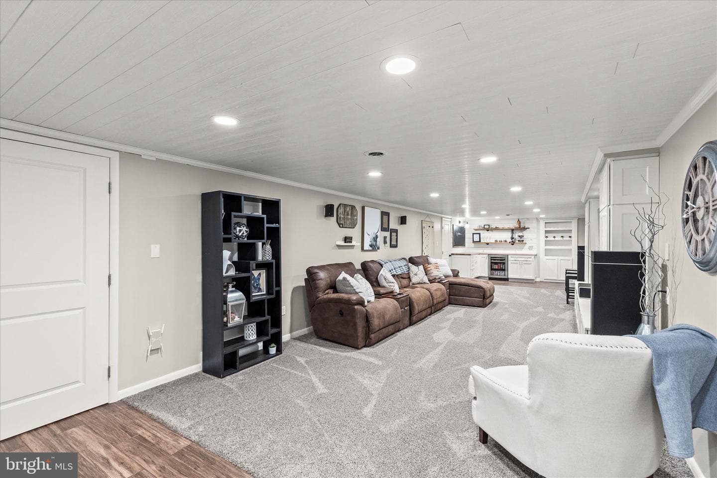3126 Skylight Drive E photo 32