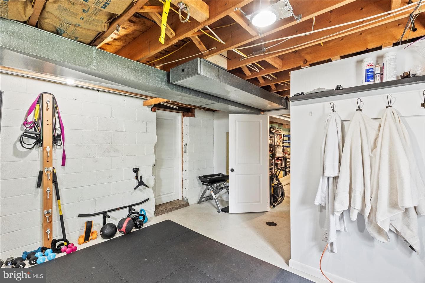 3126 Skylight Drive E photo 38