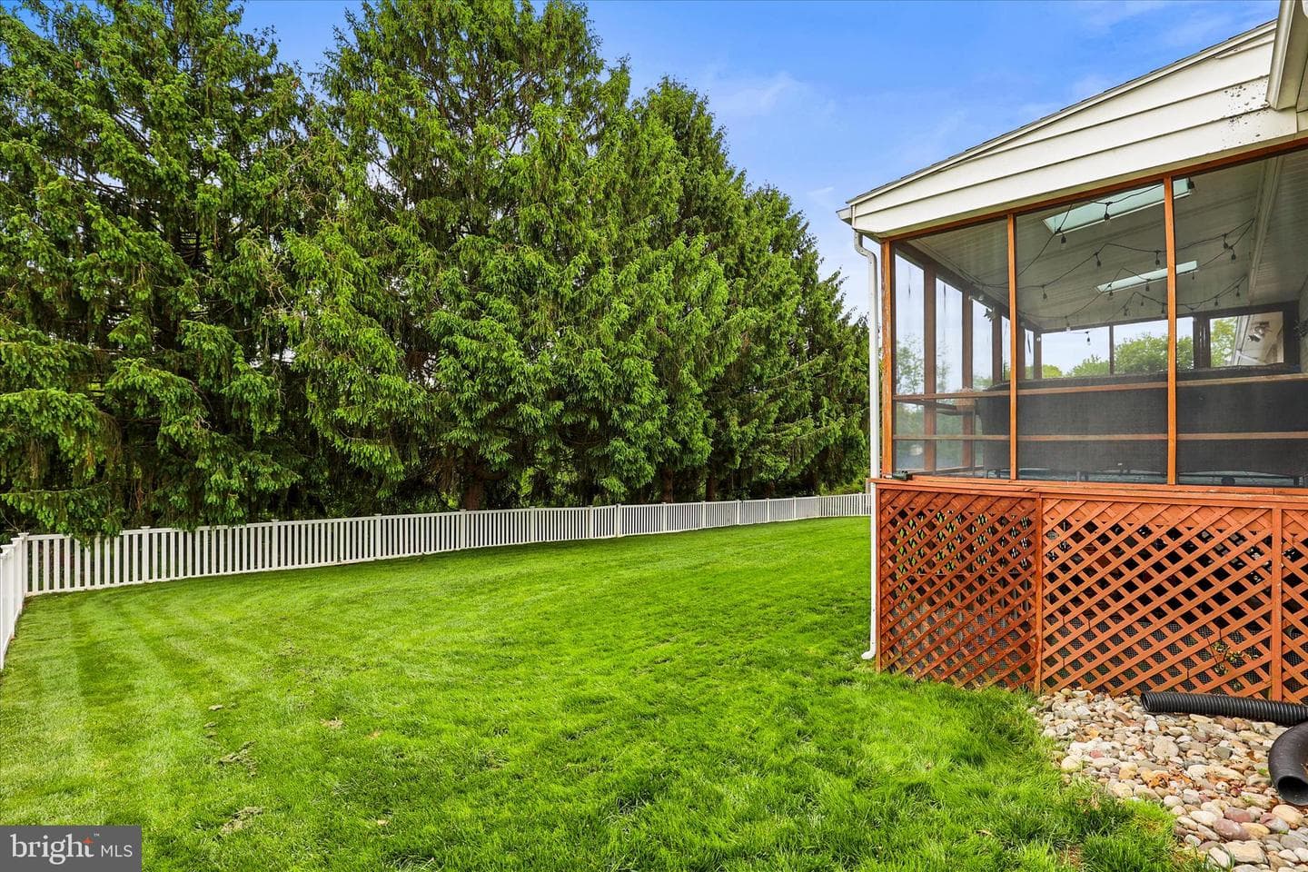 3126 Skylight Drive E photo 48