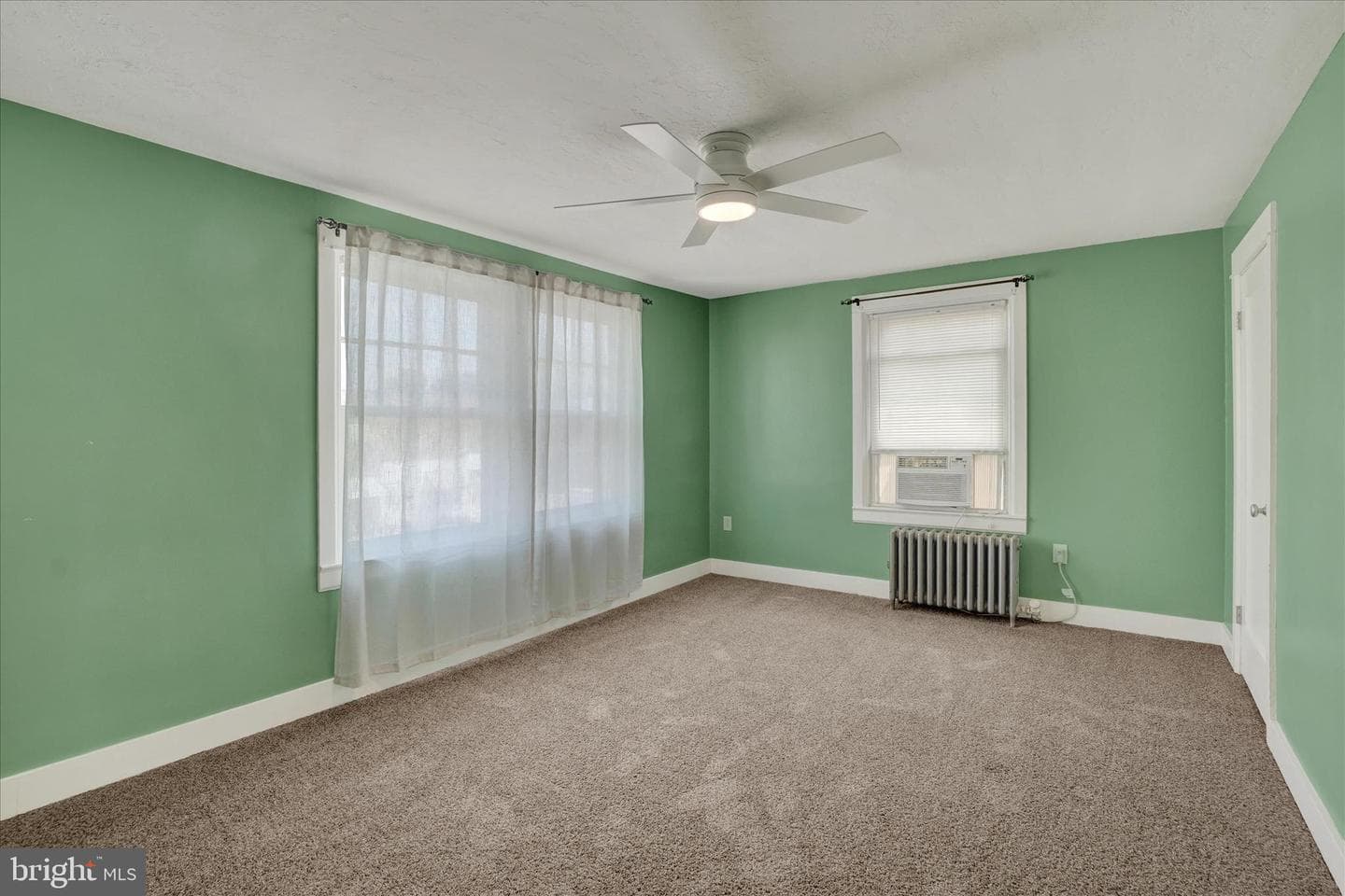 104 N Seward Street photo 19