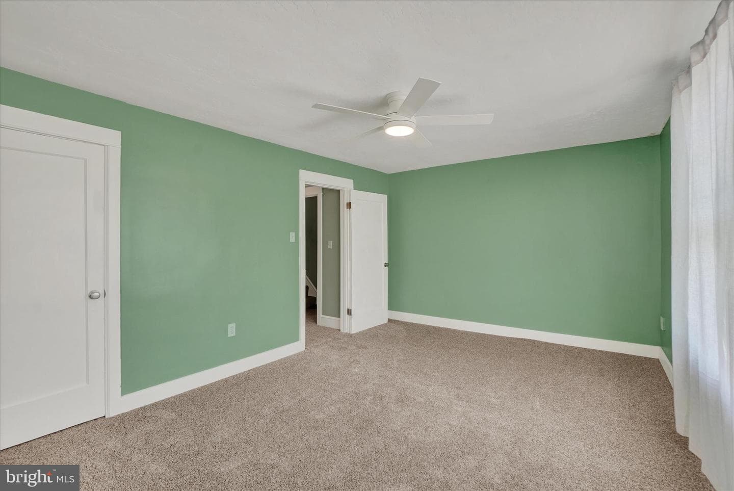 104 N Seward Street photo 20