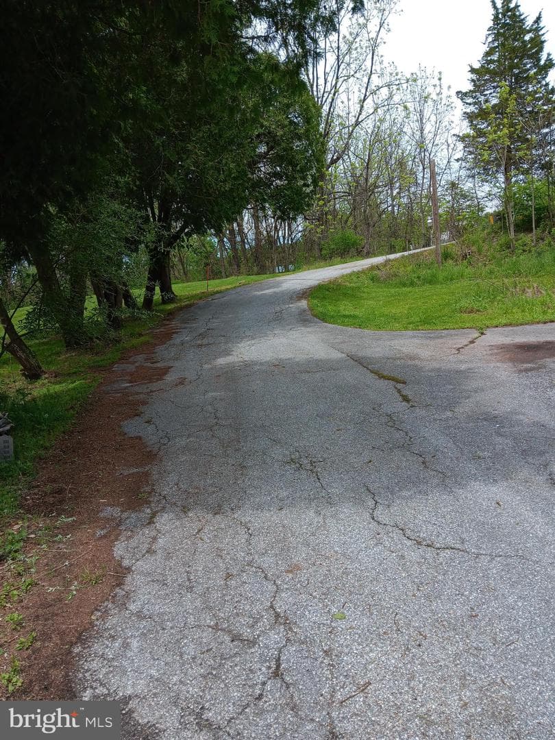 895 Lewisberry Road photo 3