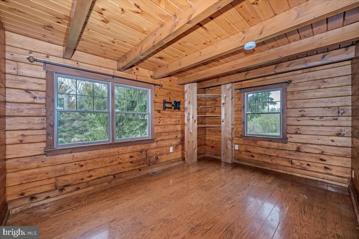 2635 Valley Road photo 18