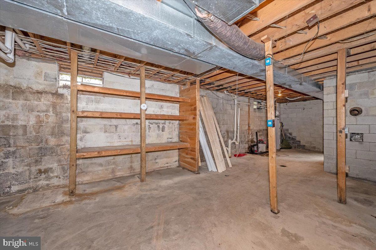 2635 Valley Road photo 30