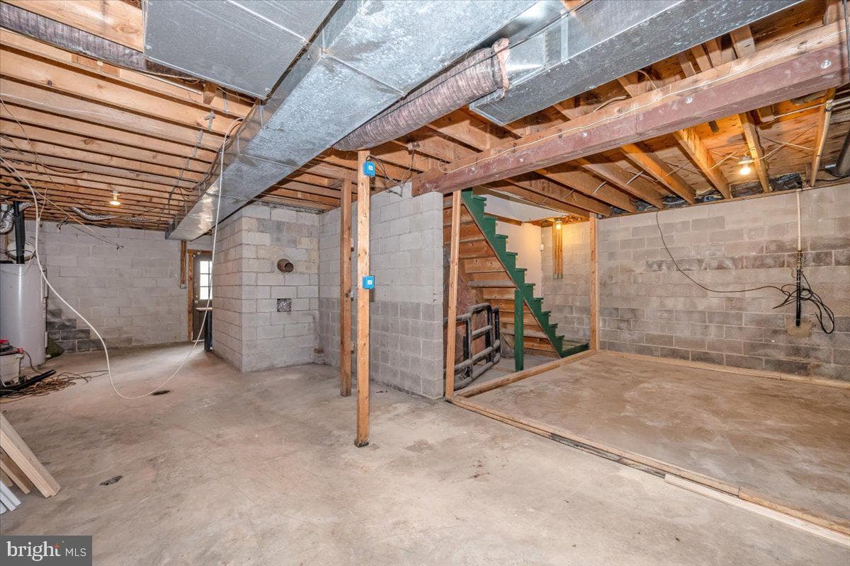 2635 Valley Road photo 31