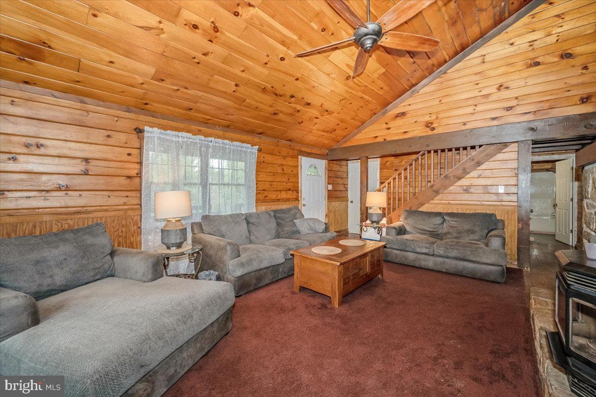2635 Valley Road photo 6