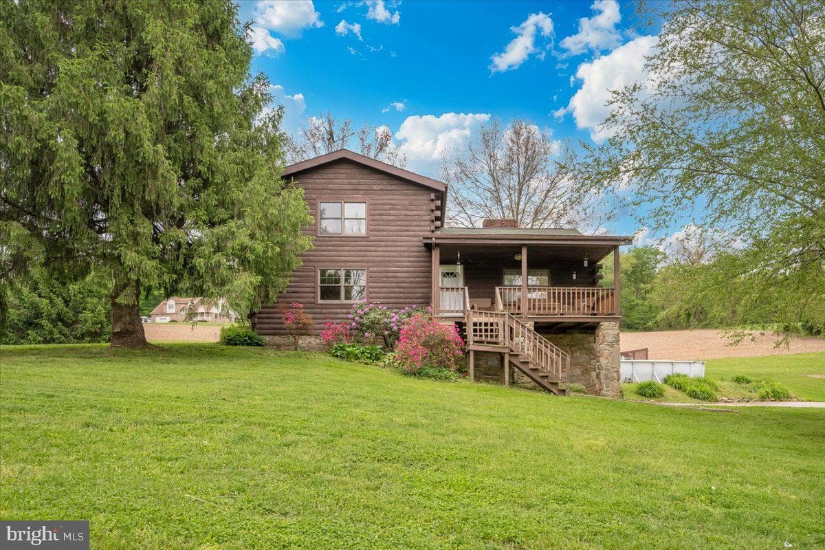 2635 Valley Road photo 61