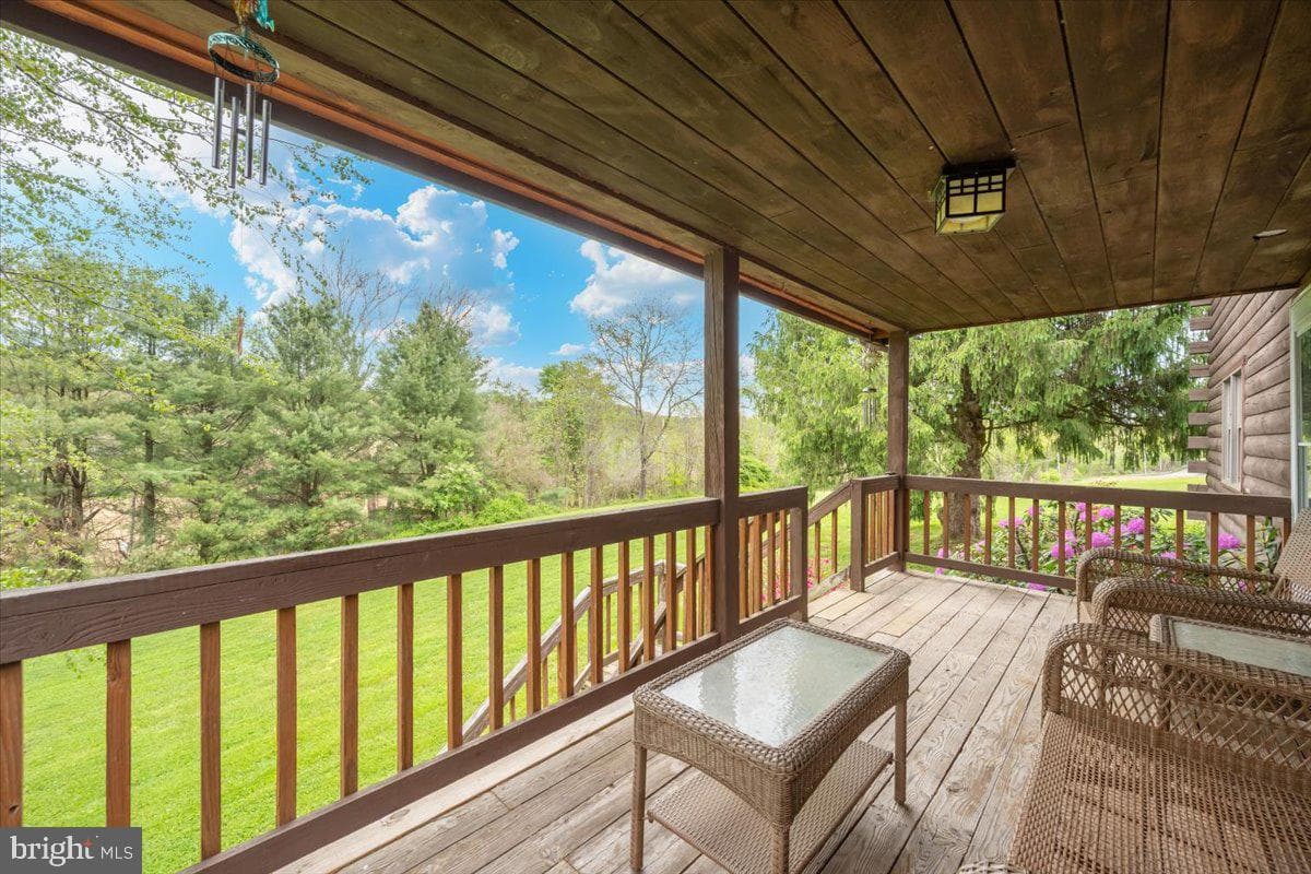 2635 Valley Road photo 66