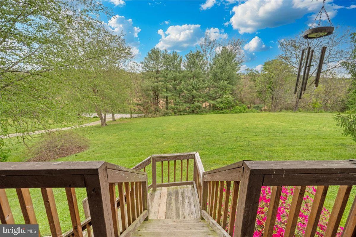 2635 Valley Road photo 68