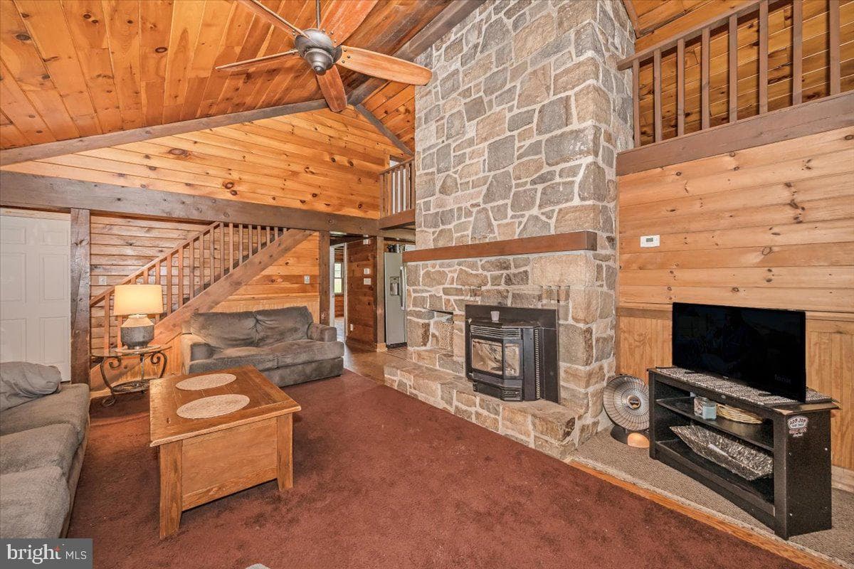 2635 Valley Road photo 7