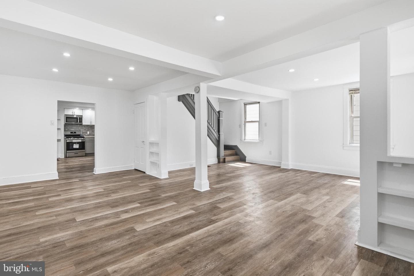 586 Baltimore Street photo 3