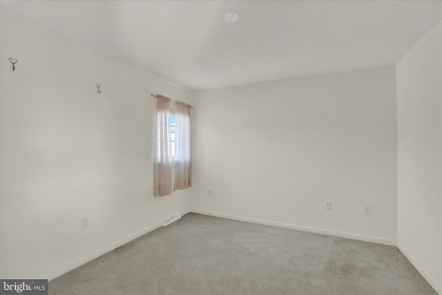 106 N Fountain Drive #4 photo 17