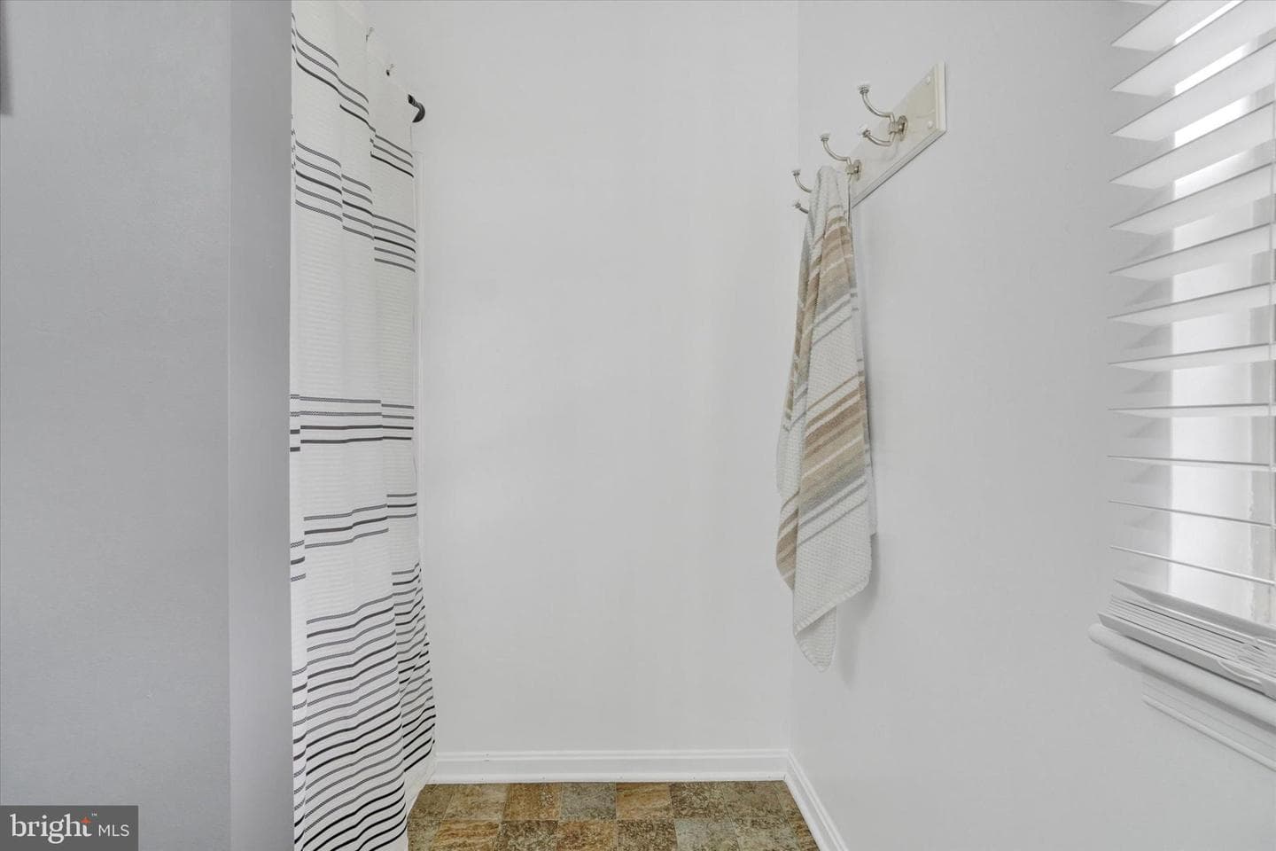 269 W Chestnut Street #3 photo 20