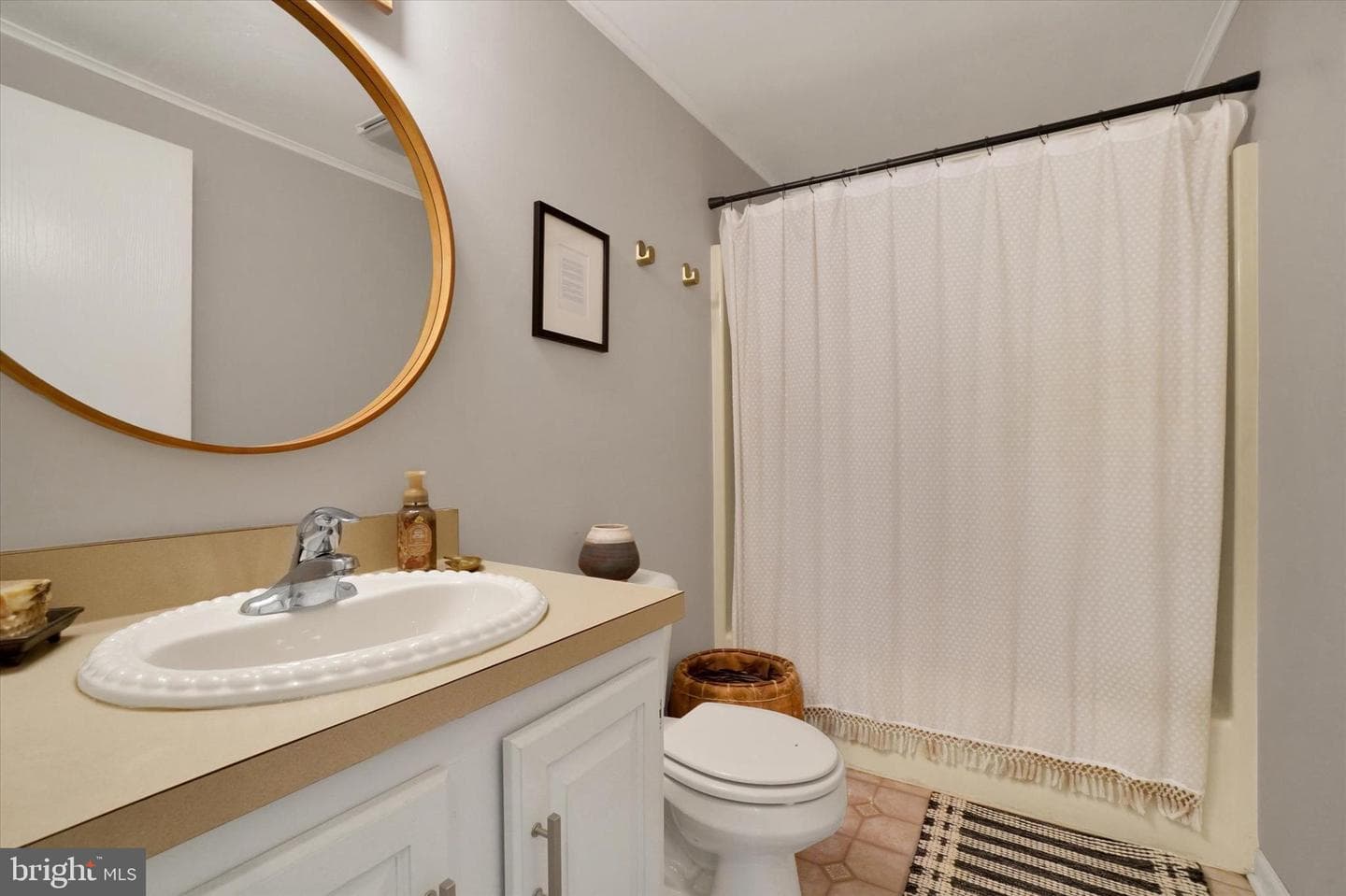 60 Hickory Drive photo 12