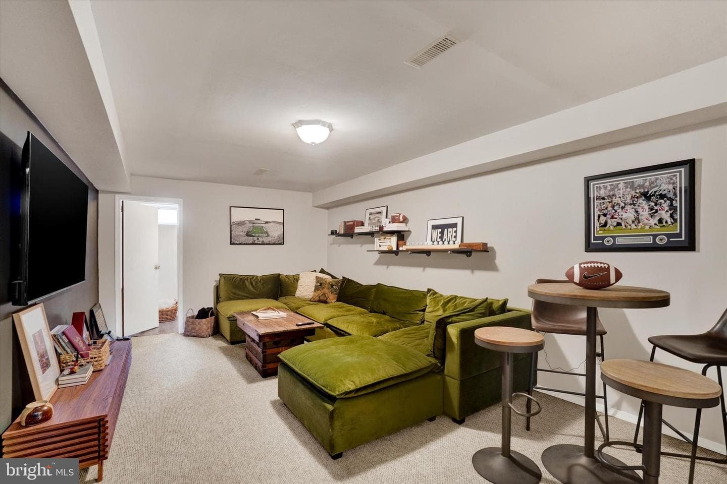 60 Hickory Drive photo 17