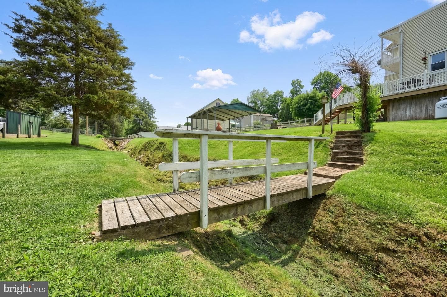 1425 Sunnyside Road photo 19