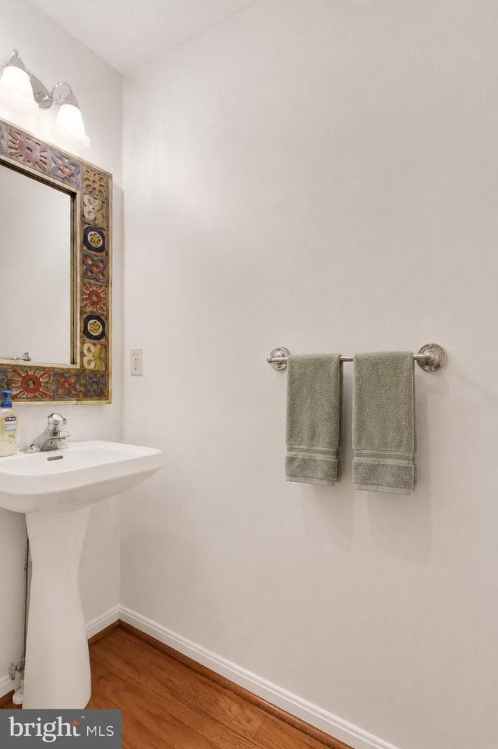 8 Mccleary Court photo 15