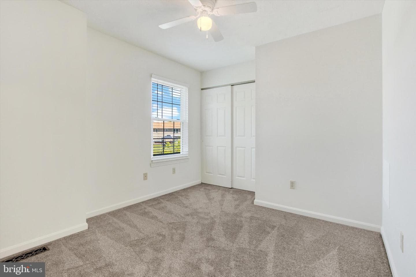8 Mccleary Court photo 23