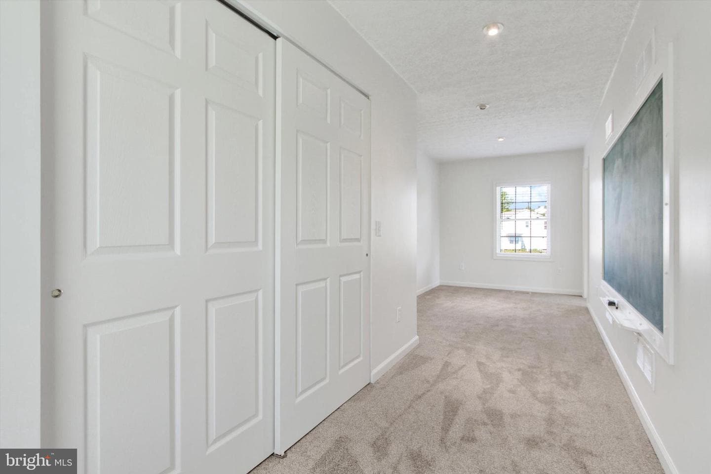 8 Mccleary Court photo 28