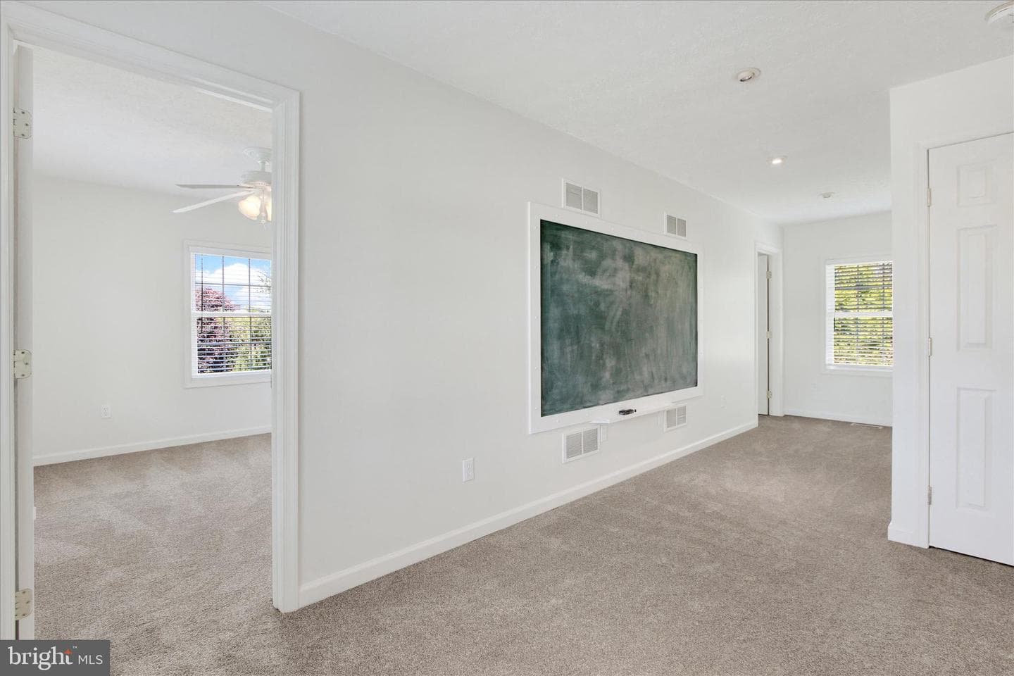 8 Mccleary Court photo 29