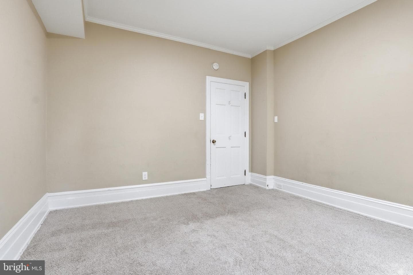 121 W Springettsbury Avenue photo 45