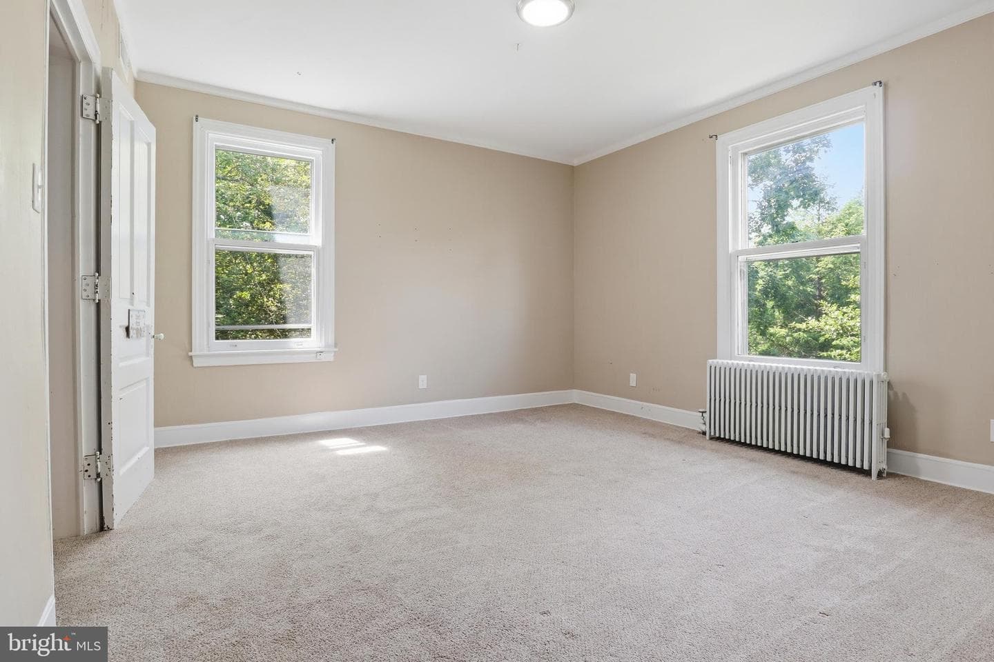 121 W Springettsbury Avenue photo 46