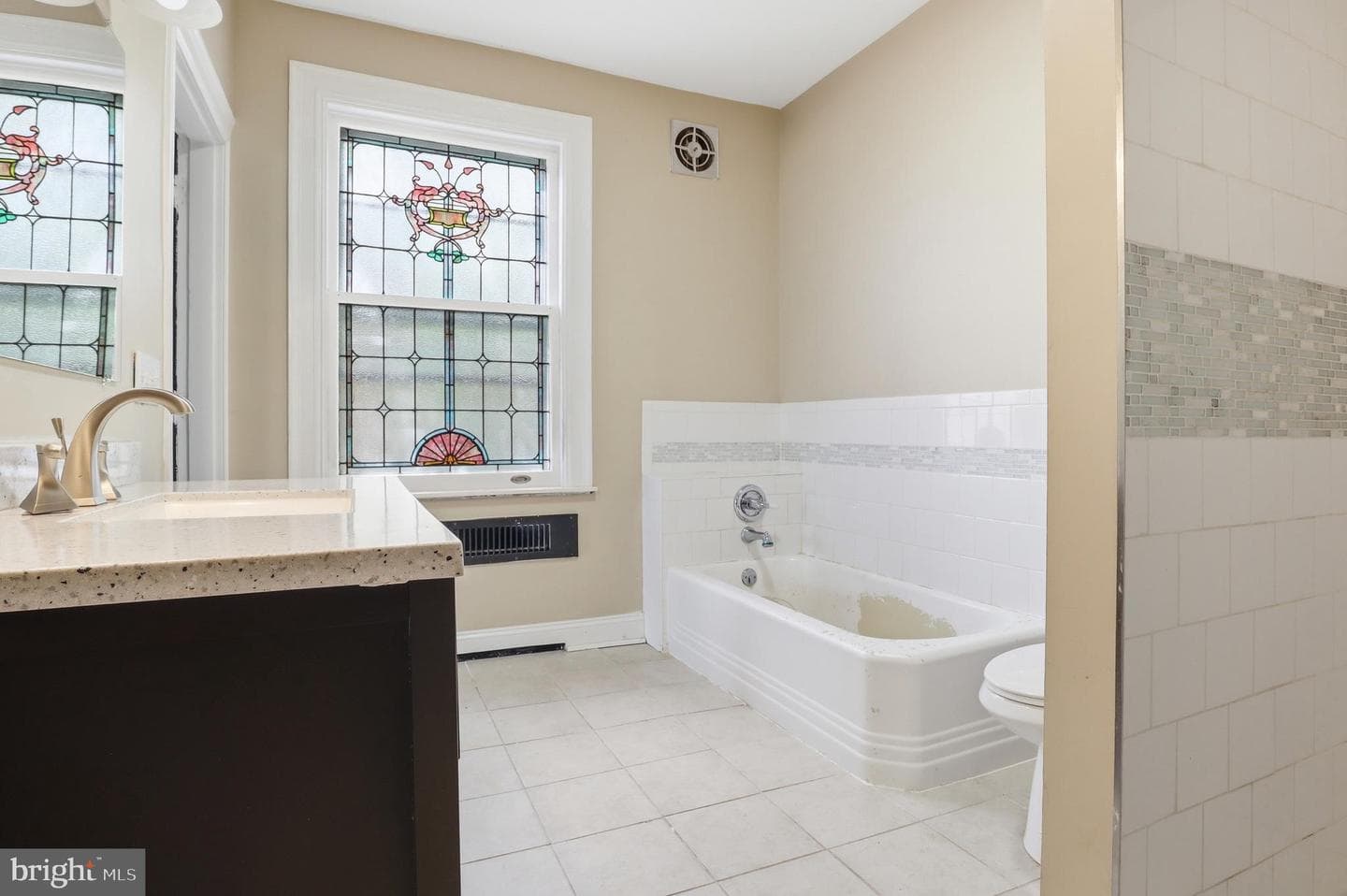 121 W Springettsbury Avenue photo 51