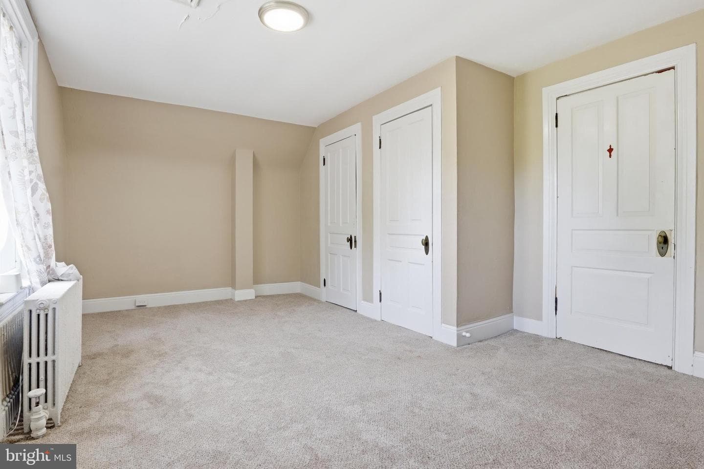 121 W Springettsbury Avenue photo 62