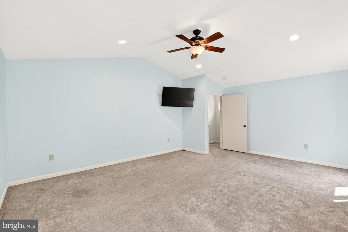 8390 Blooming Grove Road photo 30