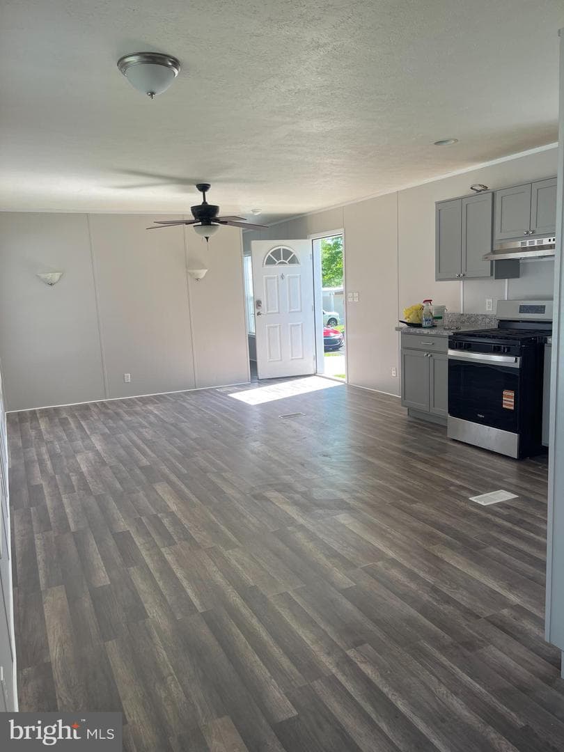 177 Omaha Avenue photo 6