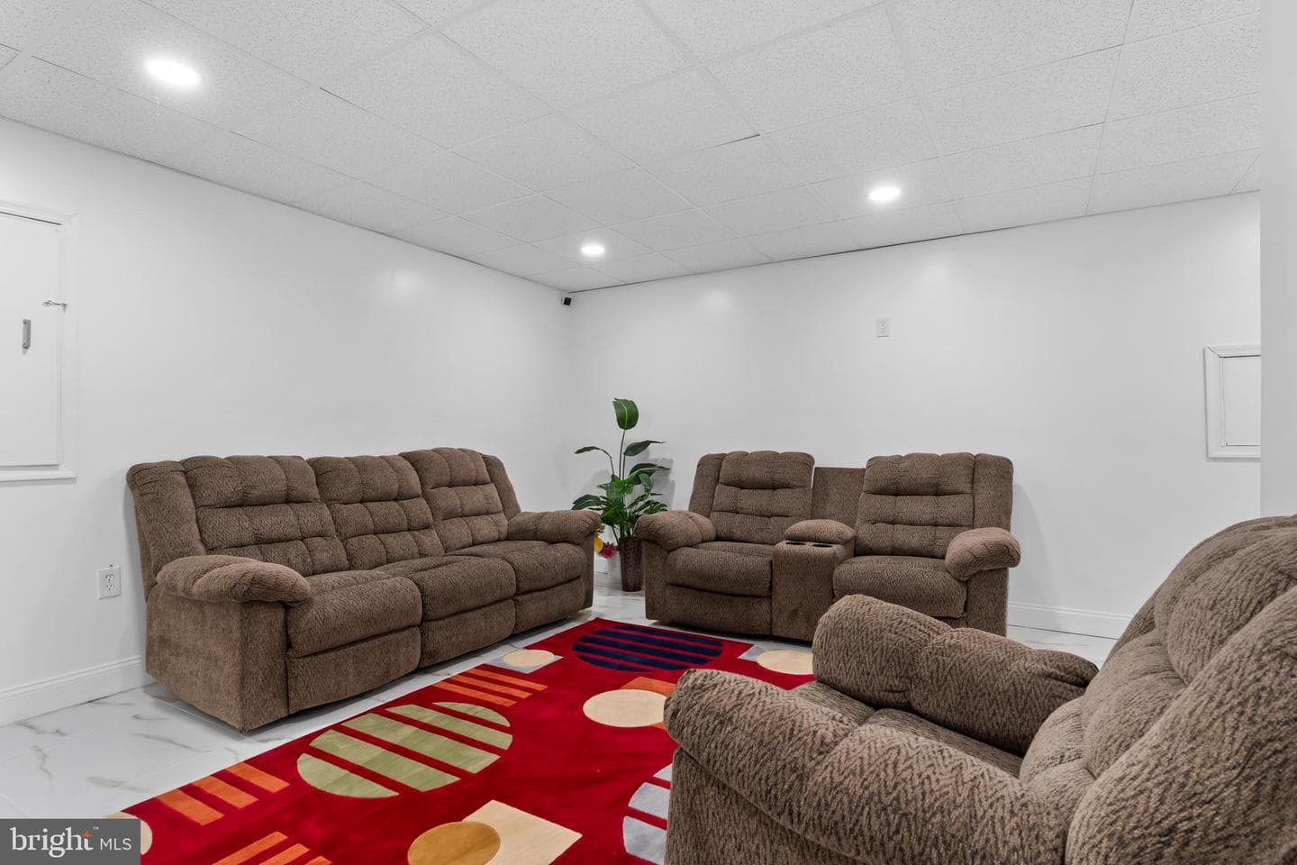 951 Kavanagh Circle photo 38