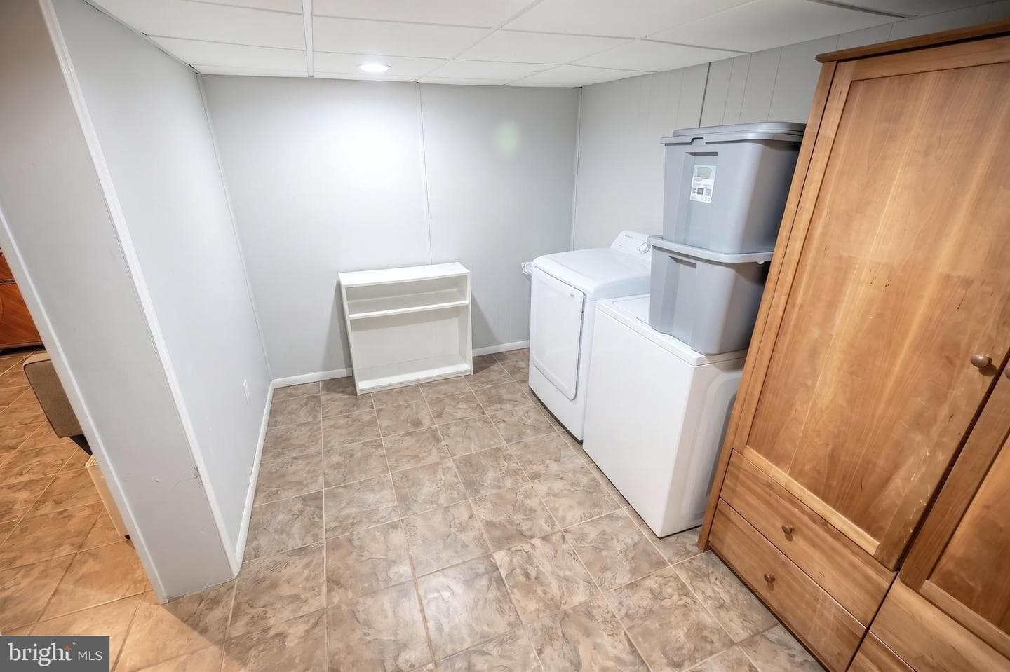 831 Rathton Road photo 22