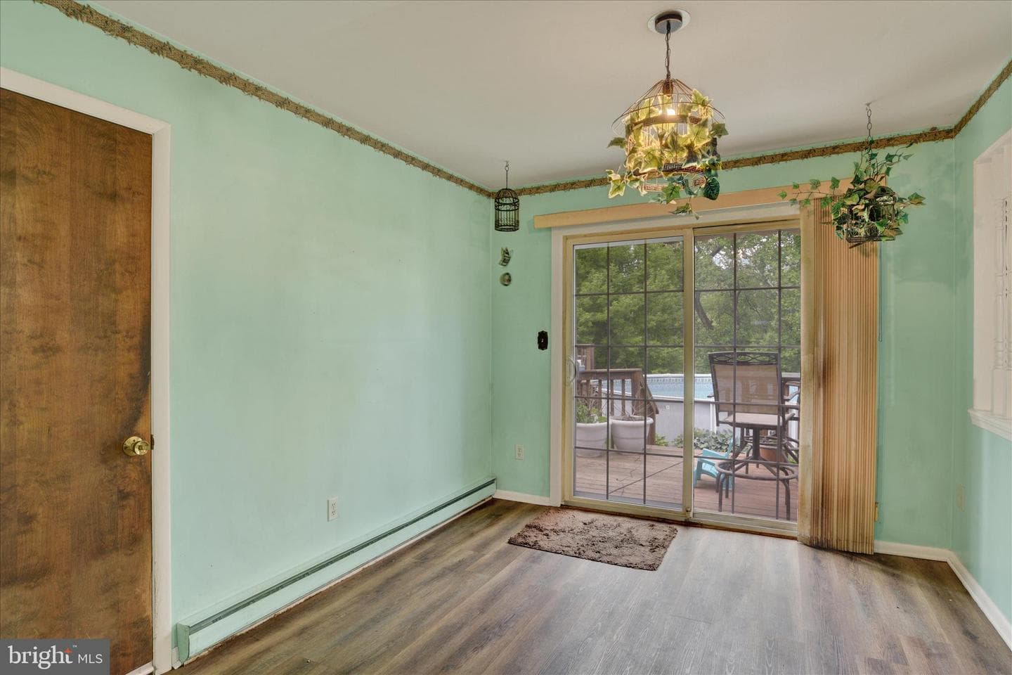 260 Green Lane Dr photo 17