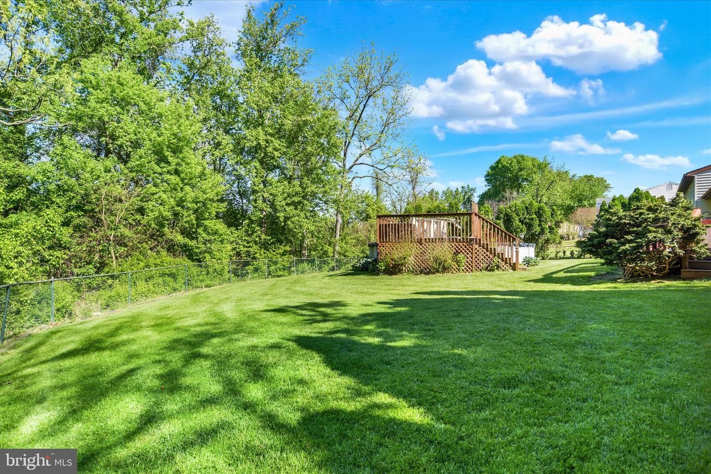 260 Green Lane Dr photo 6