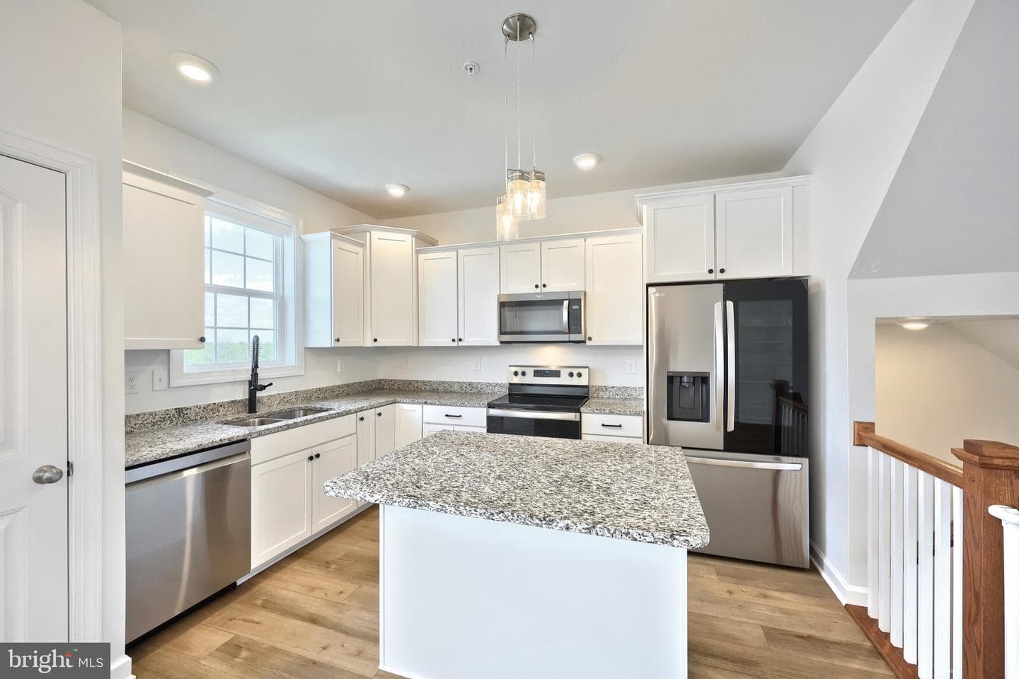 26 Pacer Drive photo 17