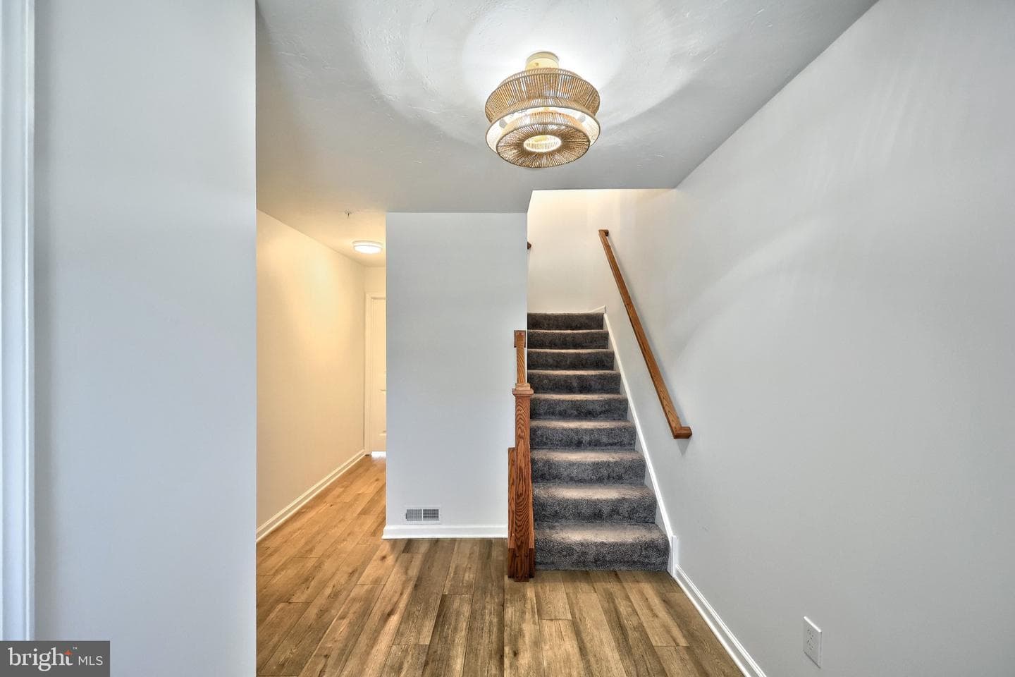 26 Pacer Drive photo 8