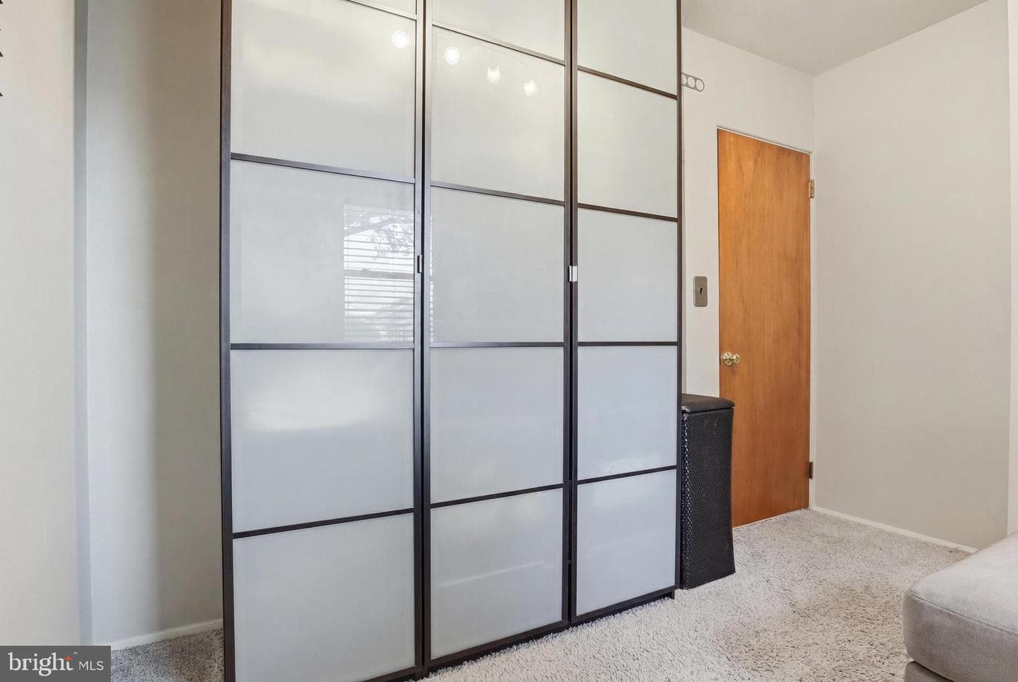 2993 5th Avenue photo 19