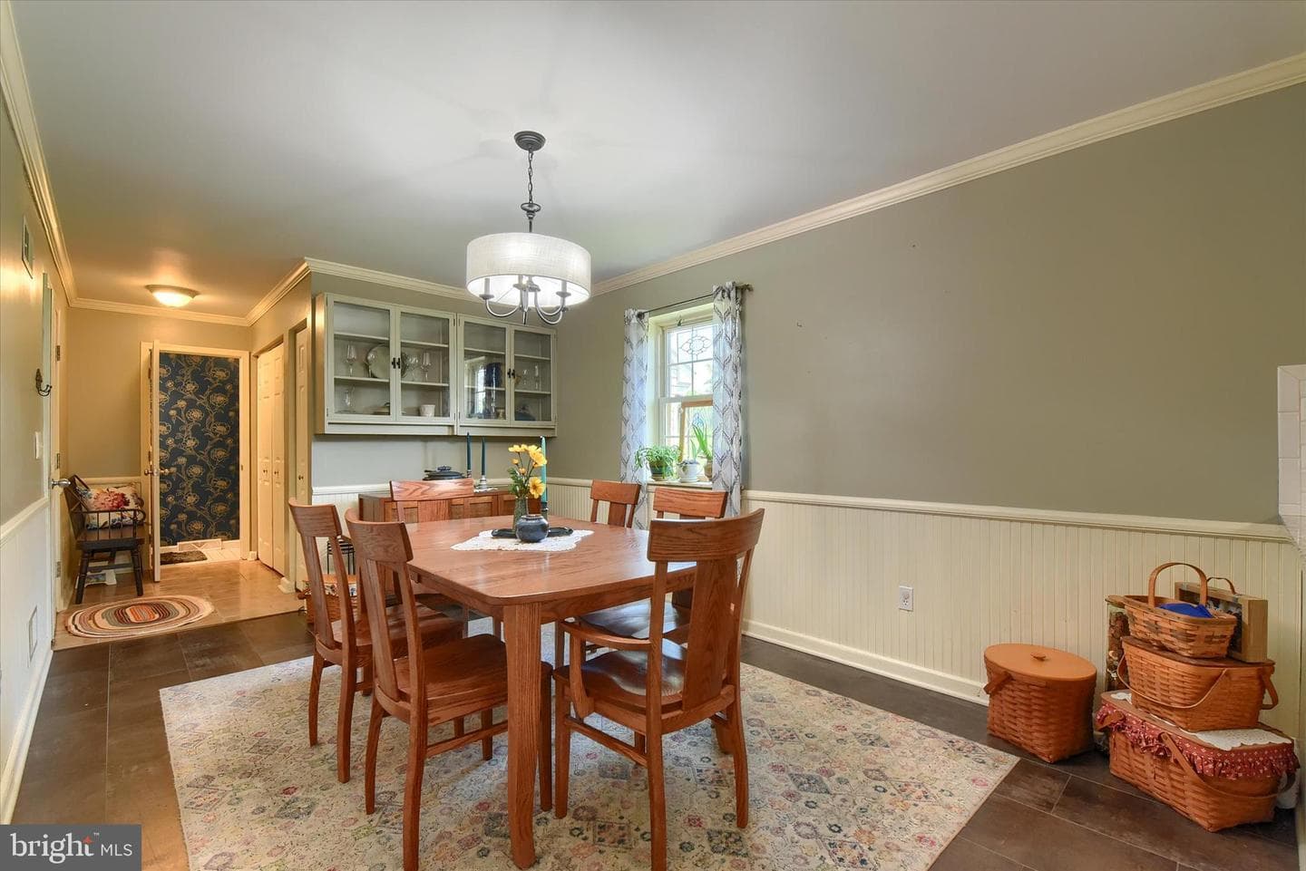 8 Haverford Circle photo 11