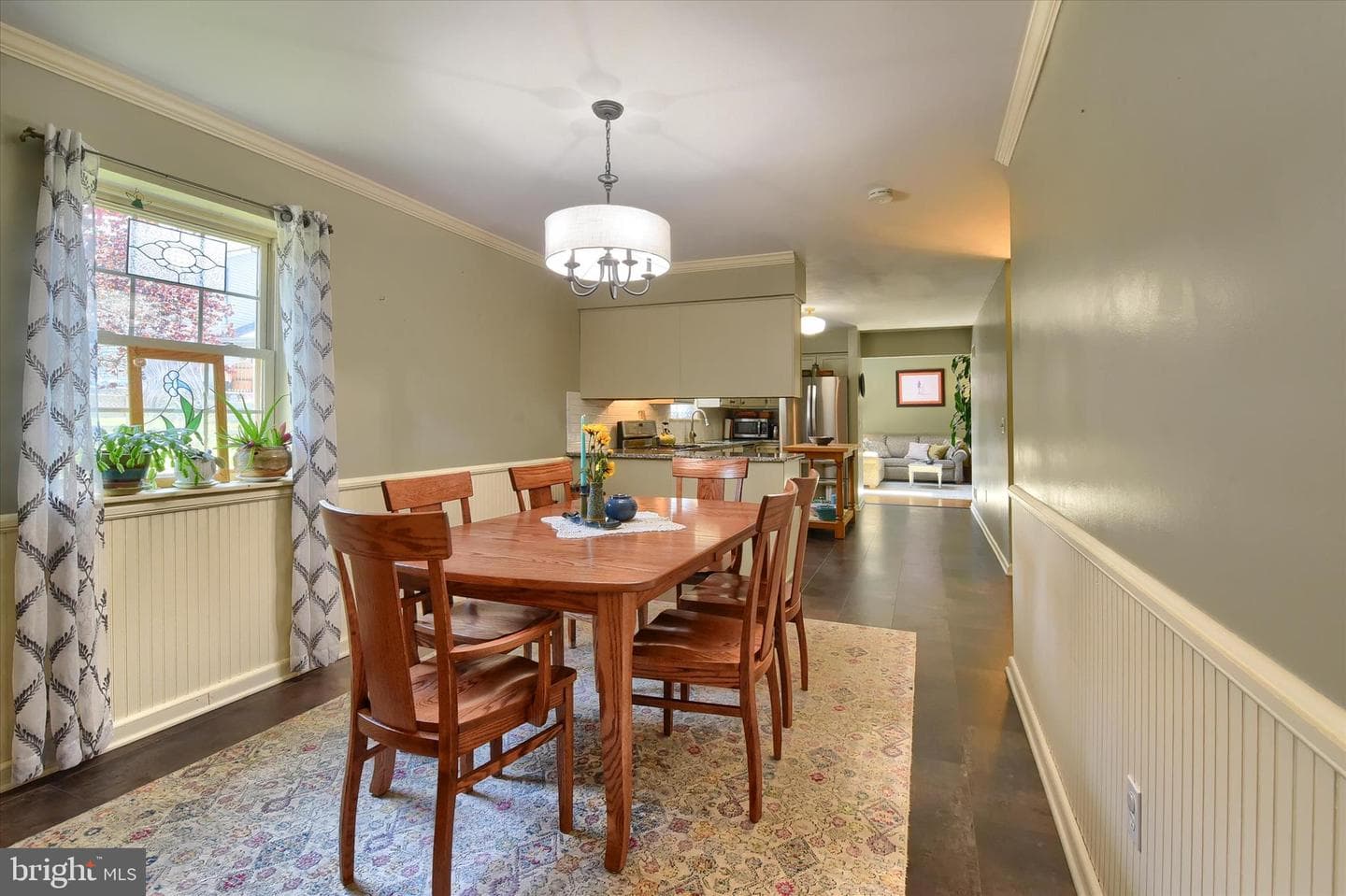 8 Haverford Circle photo 13