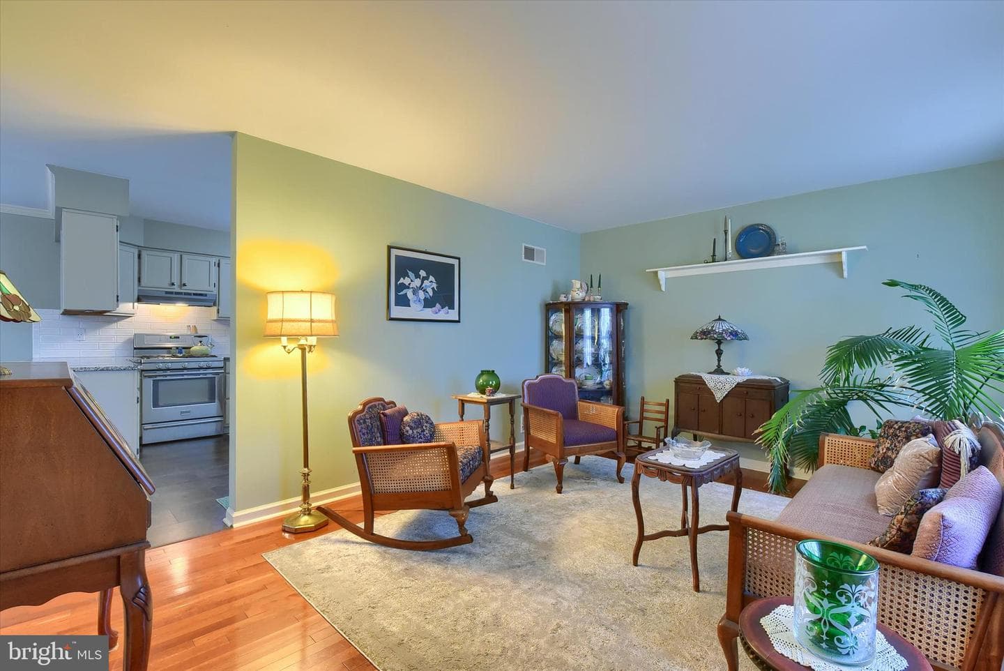 8 Haverford Circle photo 16