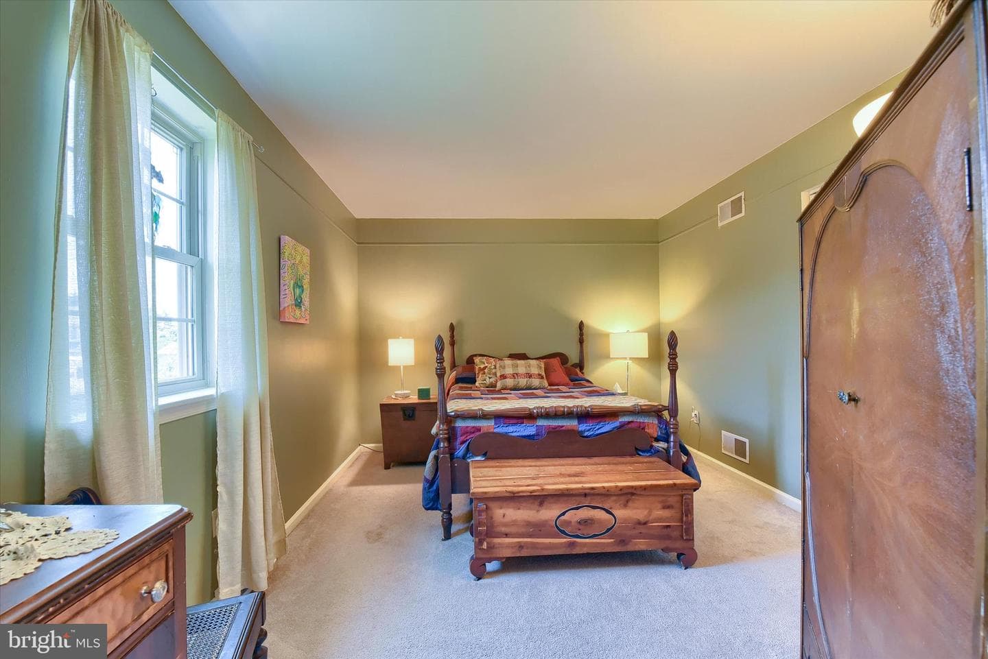 8 Haverford Circle photo 25