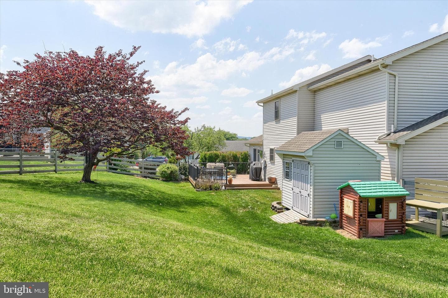 8 Haverford Circle photo 32