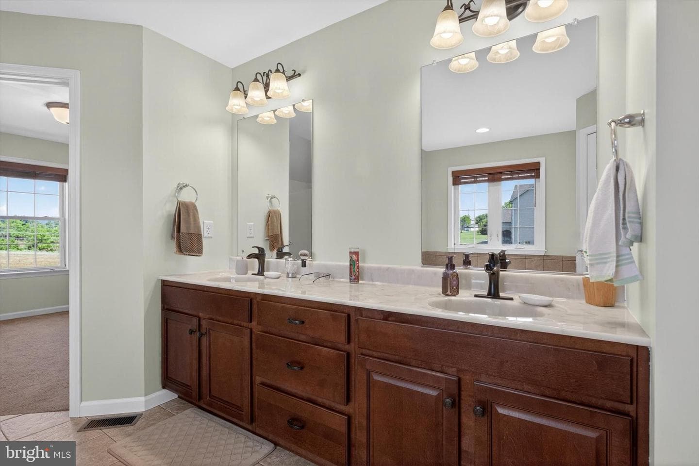 445 Capitol Hill Road photo 37