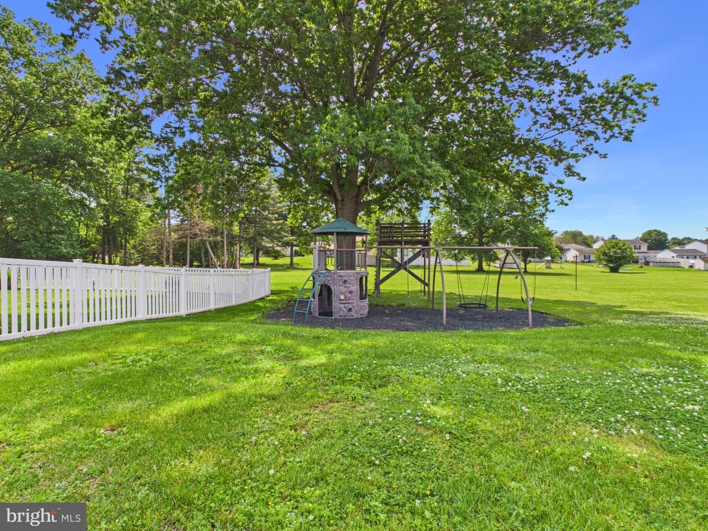 2266 Sunset Lane photo 57