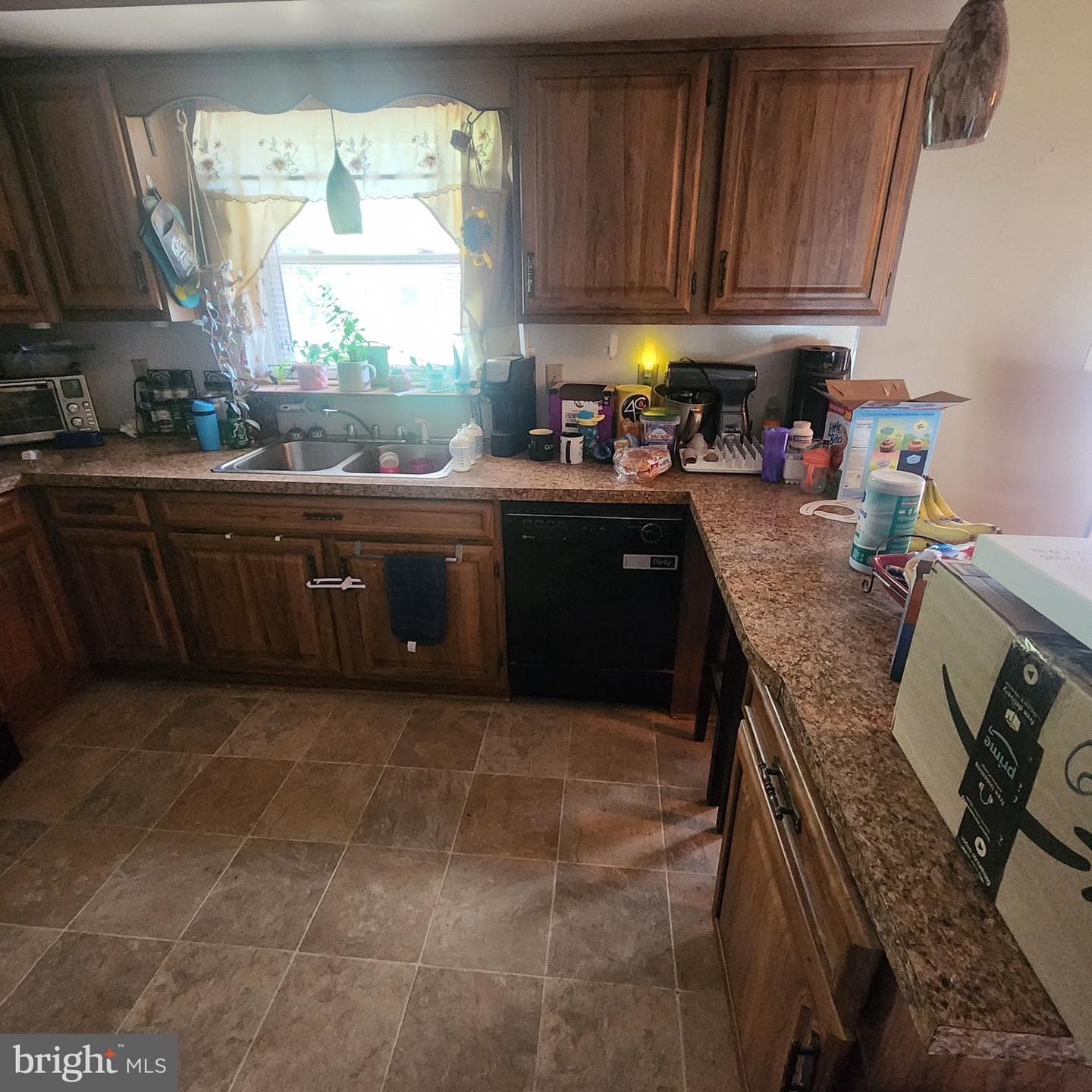 2029 Derry Road photo 12