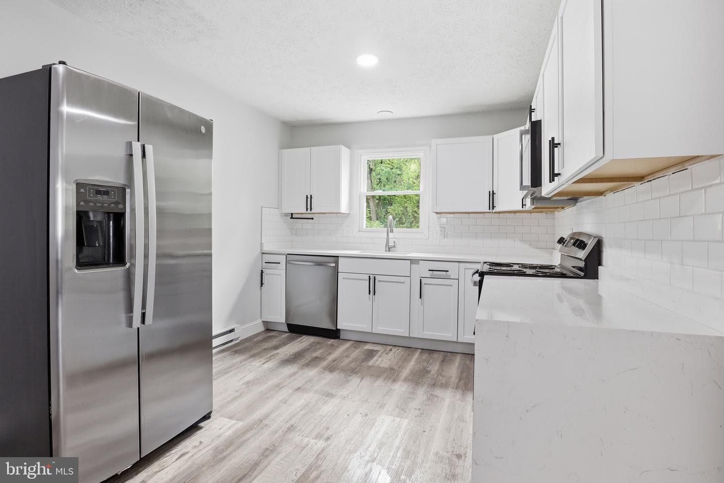 350 Juniper Drive photo 12