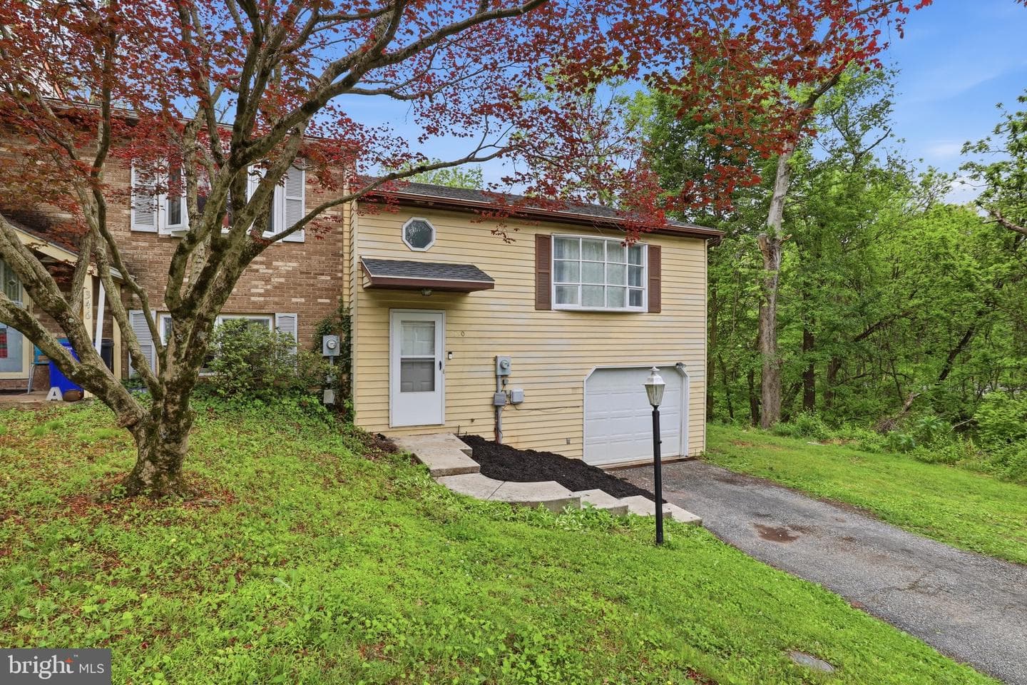 350 Juniper Drive photo 3