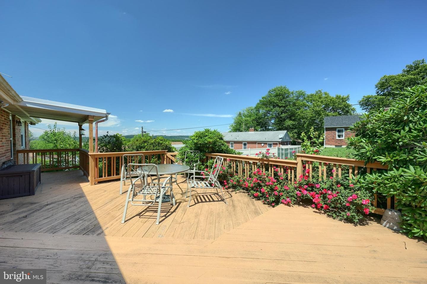1215 Perry Lane photo 15